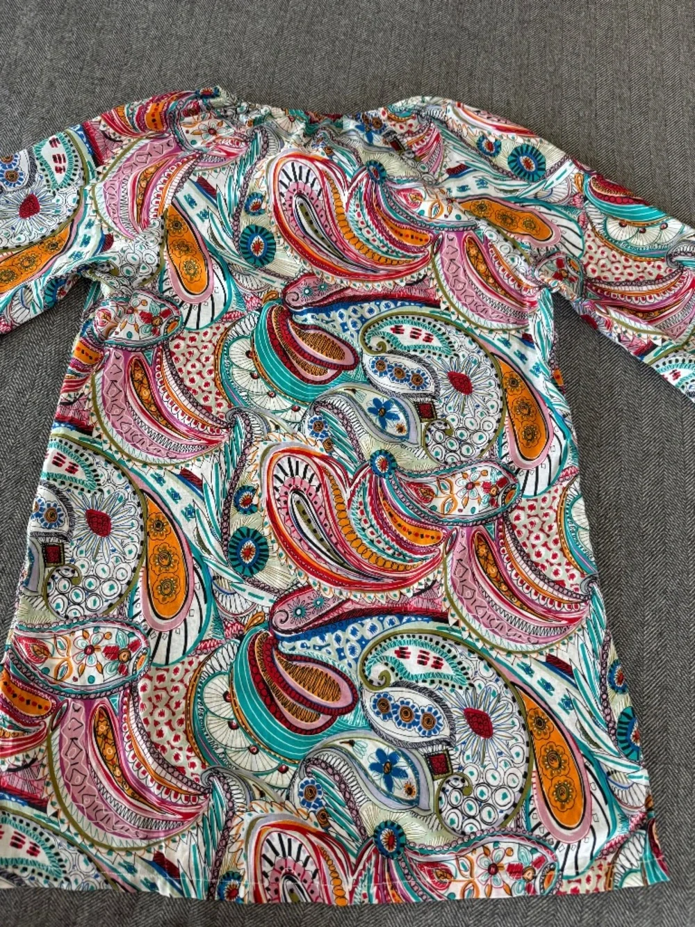 JCREW, COLORFUL AND DARLING BEACH COVERUP WITH RED TIE AT NECKLINE